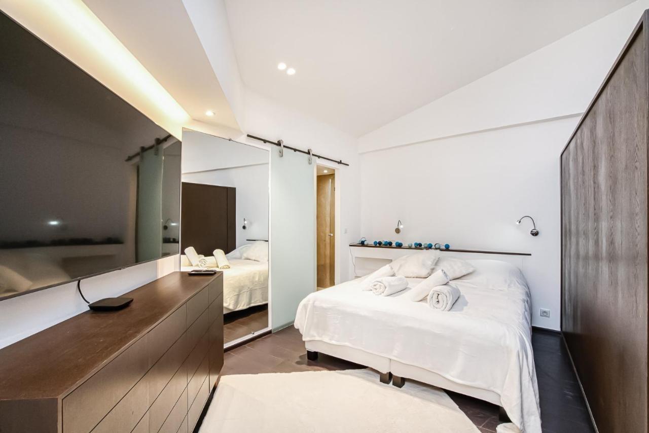 Appartement Place Des Lices Avec Parking Saint-Tropez Exterior photo